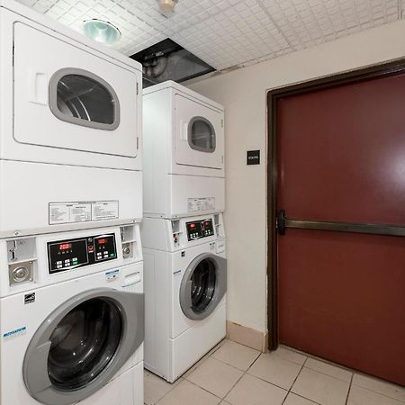 Red Roof Inn & Suites Newnan Extérieur photo
