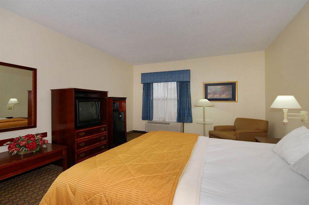 Red Roof Inn & Suites Newnan Extérieur photo