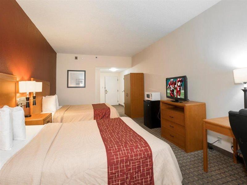 Red Roof Inn & Suites Newnan Extérieur photo