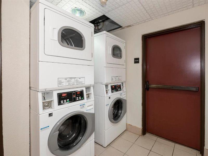 Red Roof Inn & Suites Newnan Extérieur photo