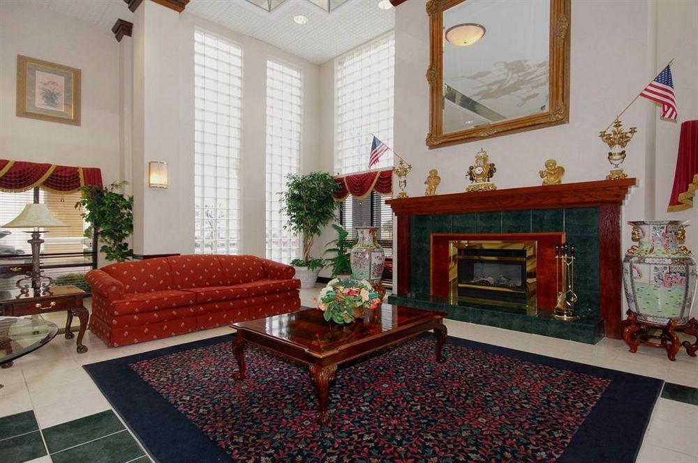 Red Roof Inn & Suites Newnan Extérieur photo