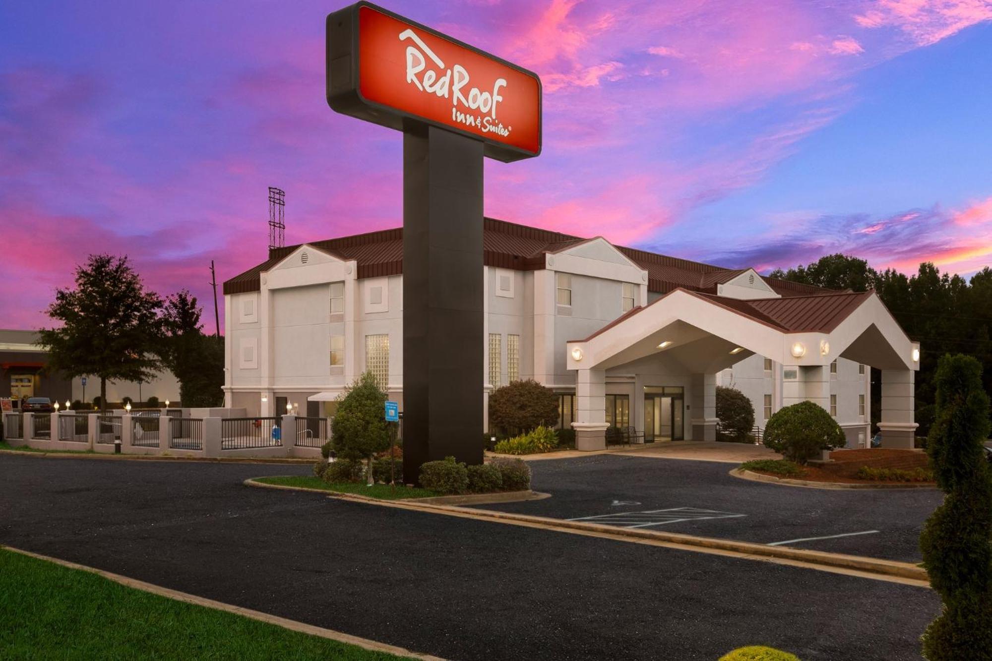 Red Roof Inn & Suites Newnan Extérieur photo