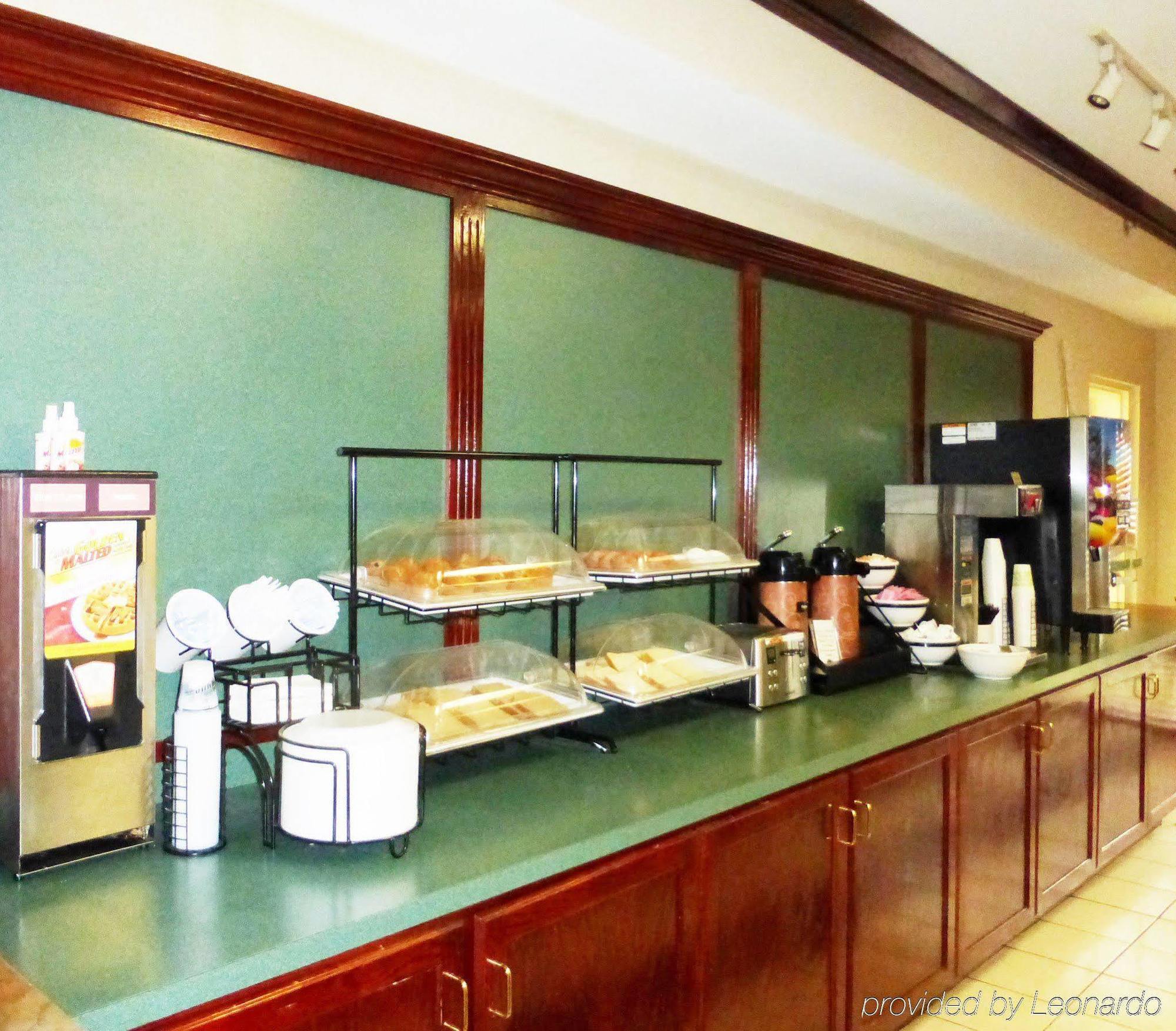 Red Roof Inn & Suites Newnan Extérieur photo